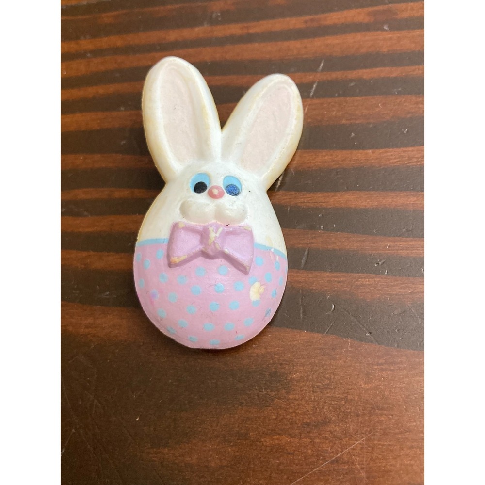 Vintage 1981 Hallmark Cards Easter Bunny Rabbit Egg Head Lapel Pin Big Ears